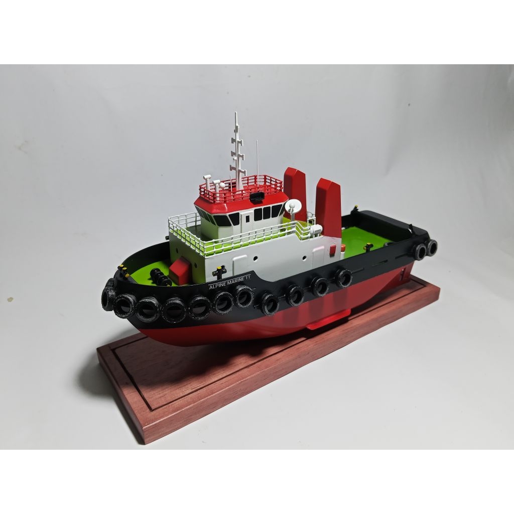miniatur kapal tugboat 30cm