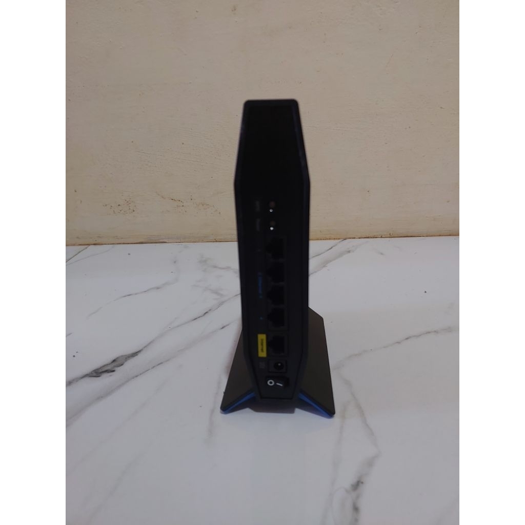 Router Linksys E5600 AC1200 Dual band up to 1.2 Gbps