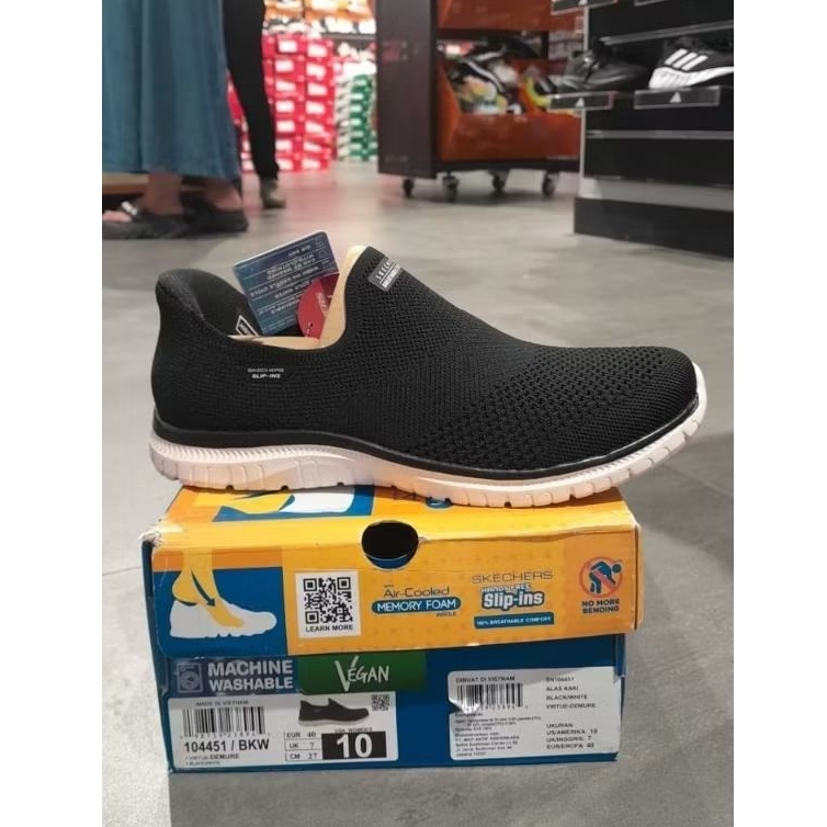 SIZE 38,39 SEPATU SKECHERS VIRTUE 104451BKW BLACK HITAM PUTIH WOMAN SLIP ON ORIGINAL
