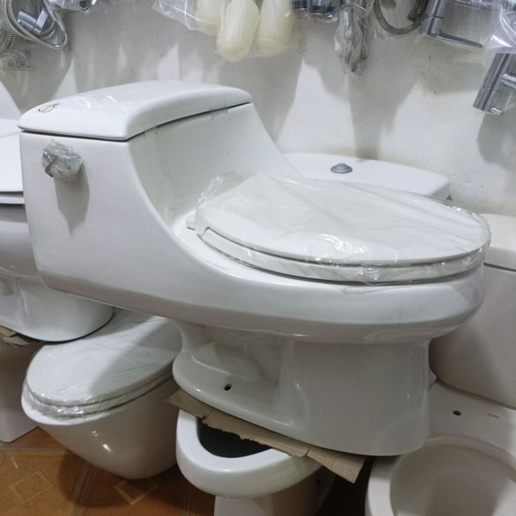 closet duduk merk KOHLER
