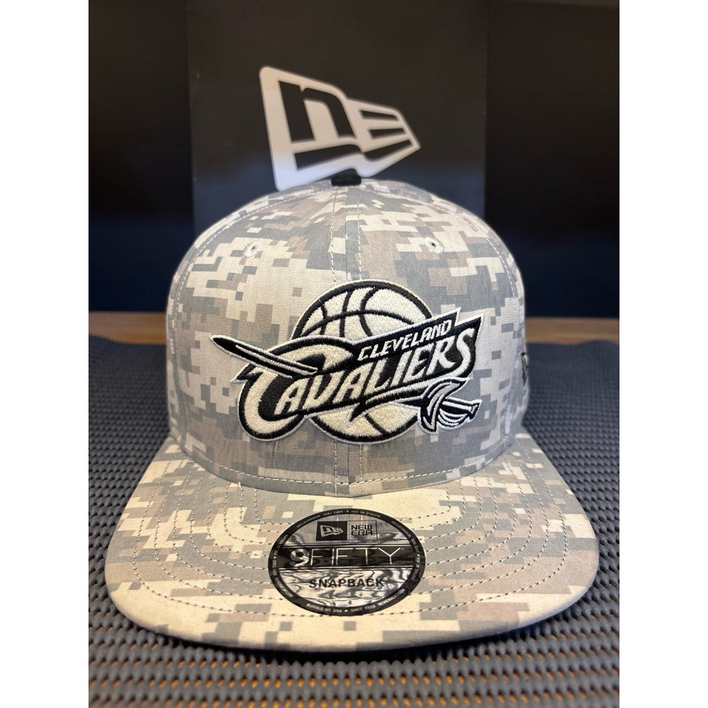 NEW ERA CAVALIERS SNAPBACK