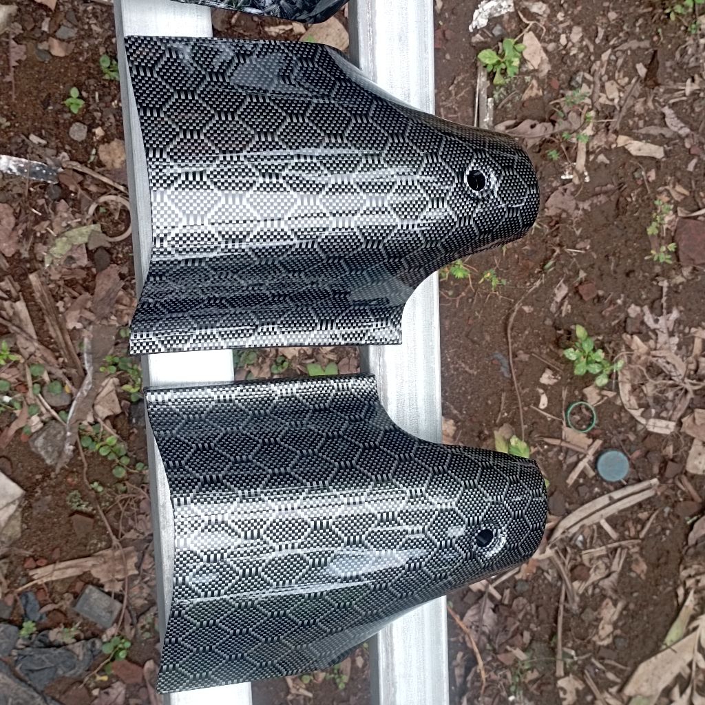 TUTUP SHOCK DEPAN TORNADO SHOGUN KEBO CARBON WTP/CELUP