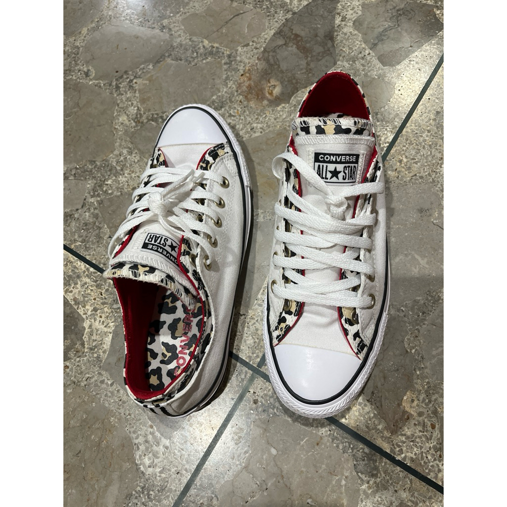 SepatuConverseLeopardWanitaOriginal