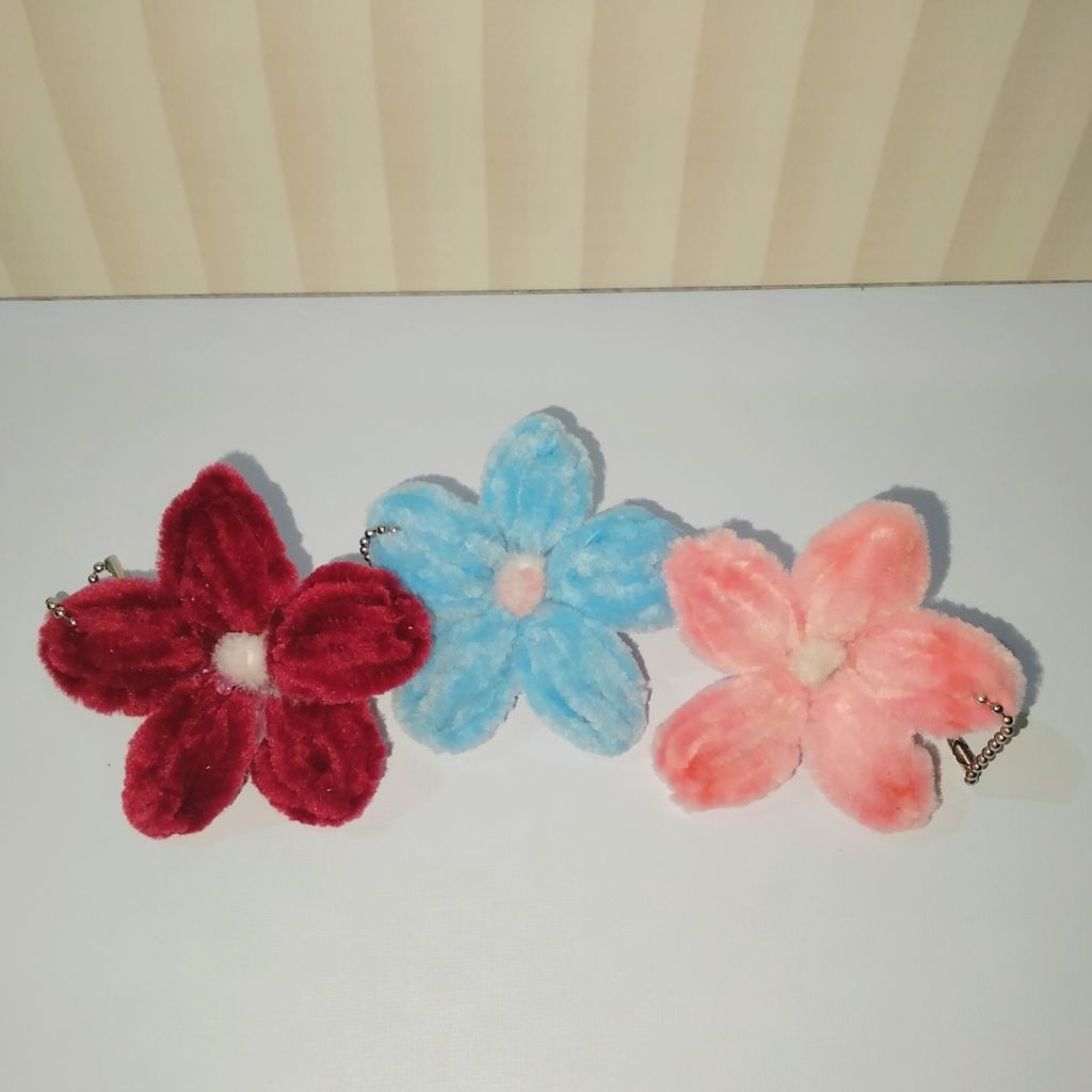 Gantungan kunci Bunga kawat bulu  Keychain Bunga Kawat bulu