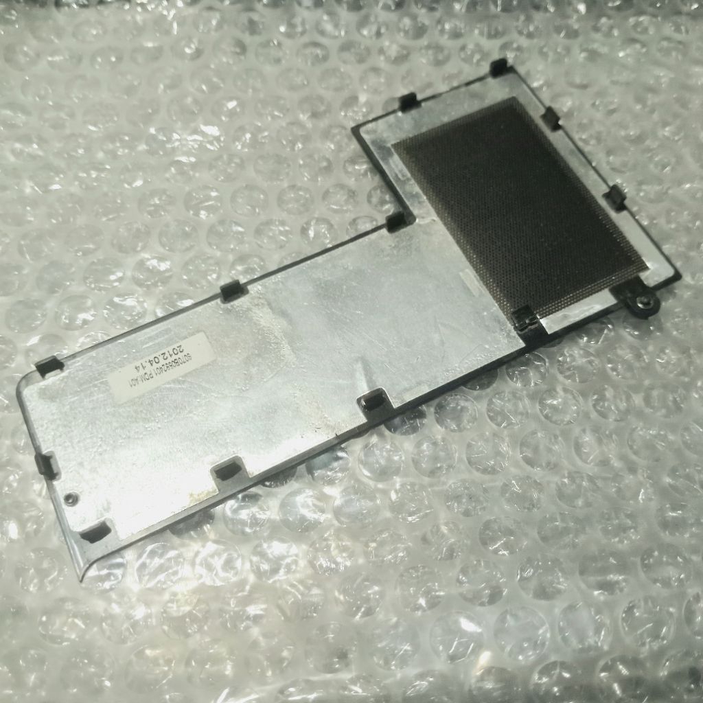 KESING PENUTUP RAM LAPTOP HP1000