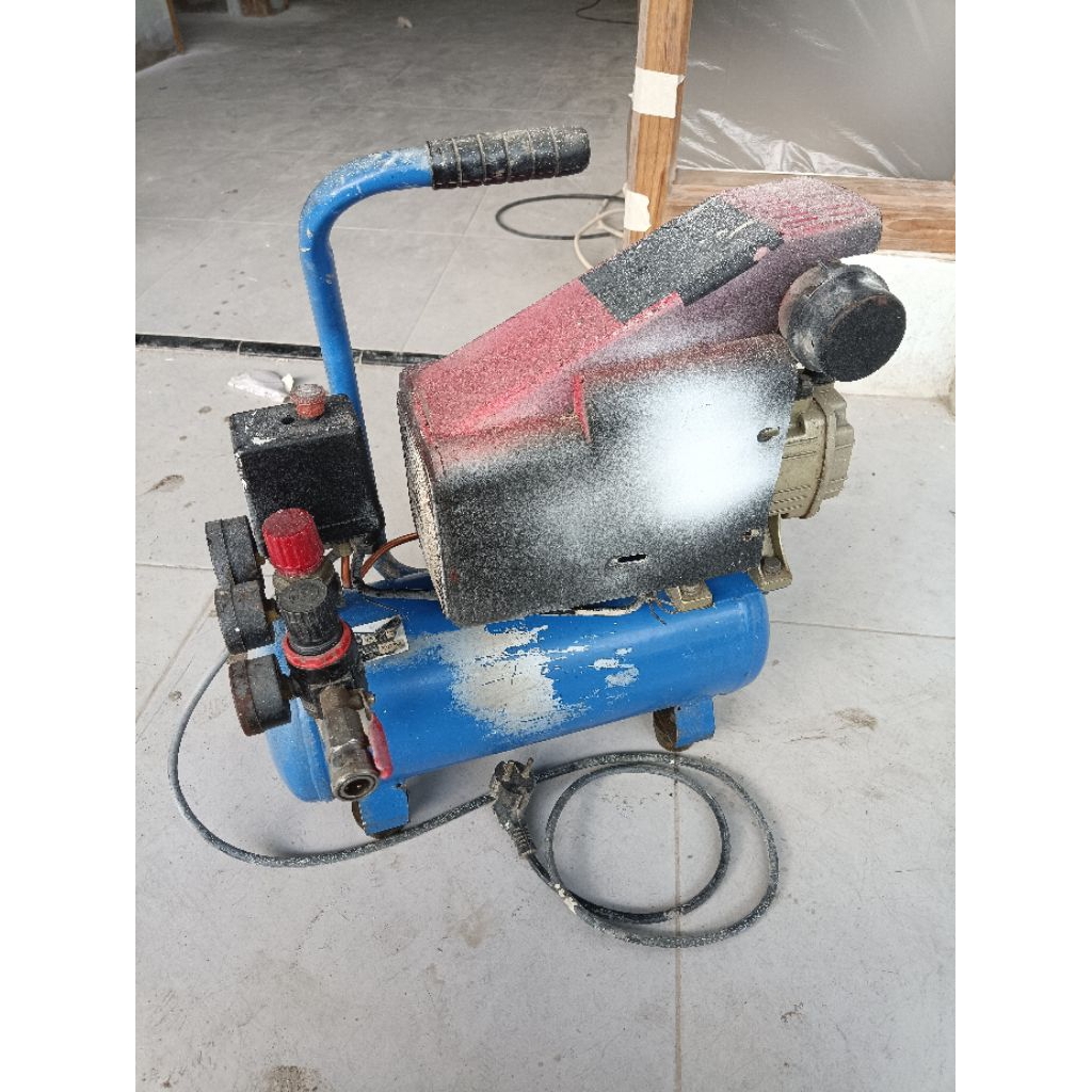 KOMPRESOR LAKONI IMOLA 75,  0,75 HP TANGKI 10L bekas