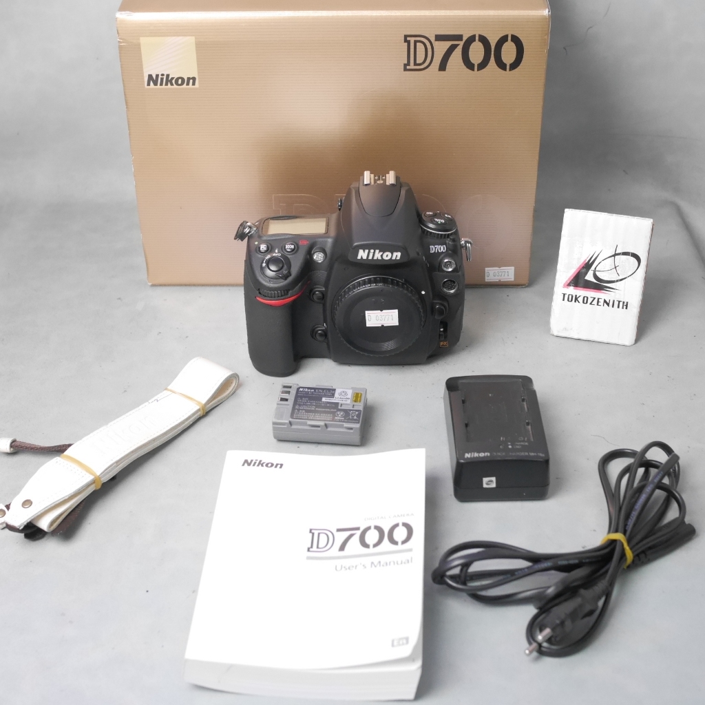 Nikon D700 - Kamera DSLR Full Frame  - Sensor CMOS - D03771