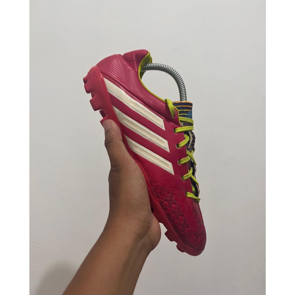 sepatu bola ADIDAS PREDATOR LZ II TRX HG second