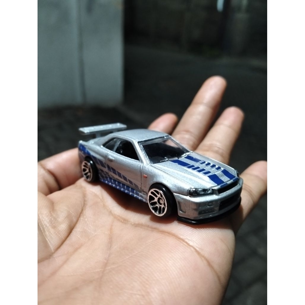 hotwheels loose NISSAN SKYLINE GT-R R34