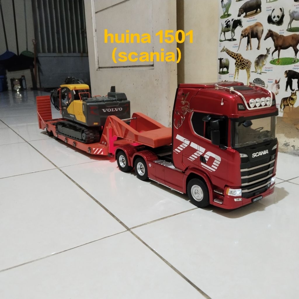 rc truk  lowboy /trailer 1/16 1/14  excavator huina double e wpl wiltoy remot control scania 1501 hu