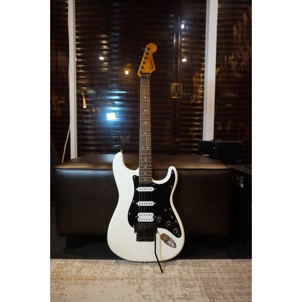 Squier Stratocaster Bullet Series Crafted in Indonesia 2016