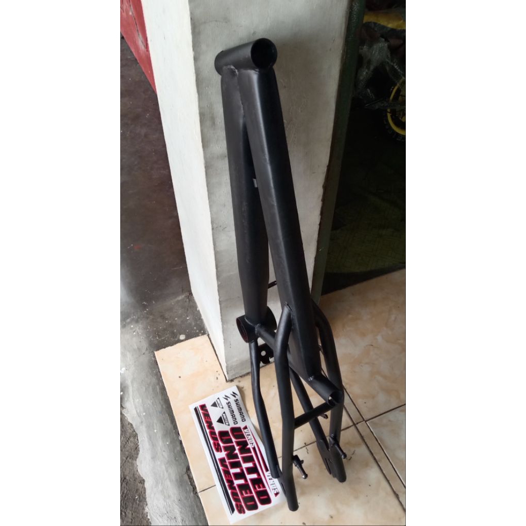 watang / prame + stiker sepeda BMX 20 in bmx bekas untuk garpu derat