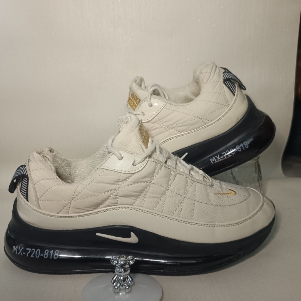 Sepatu Nike MX-720-818