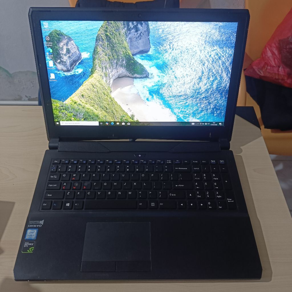 Laptop Aftershock N151RD i7-6700HQ / 16 GB