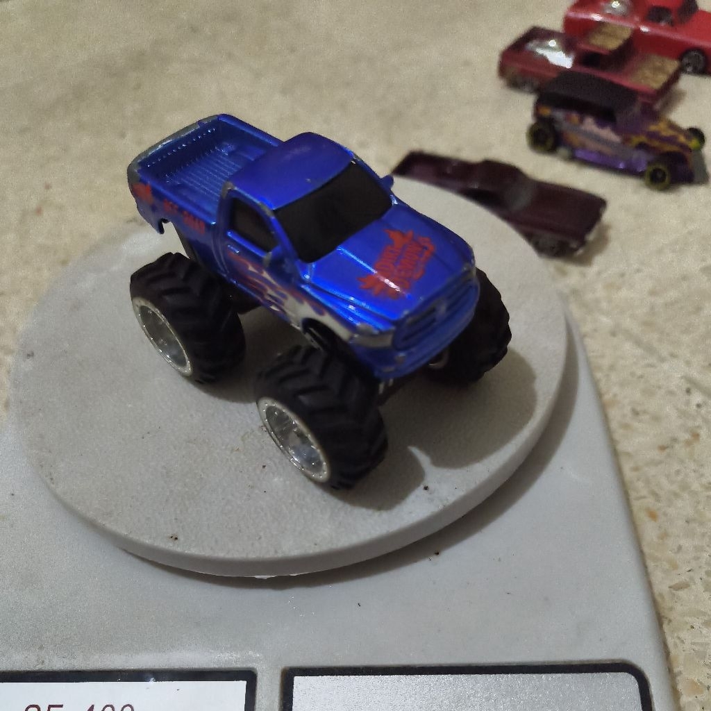 Monster truck