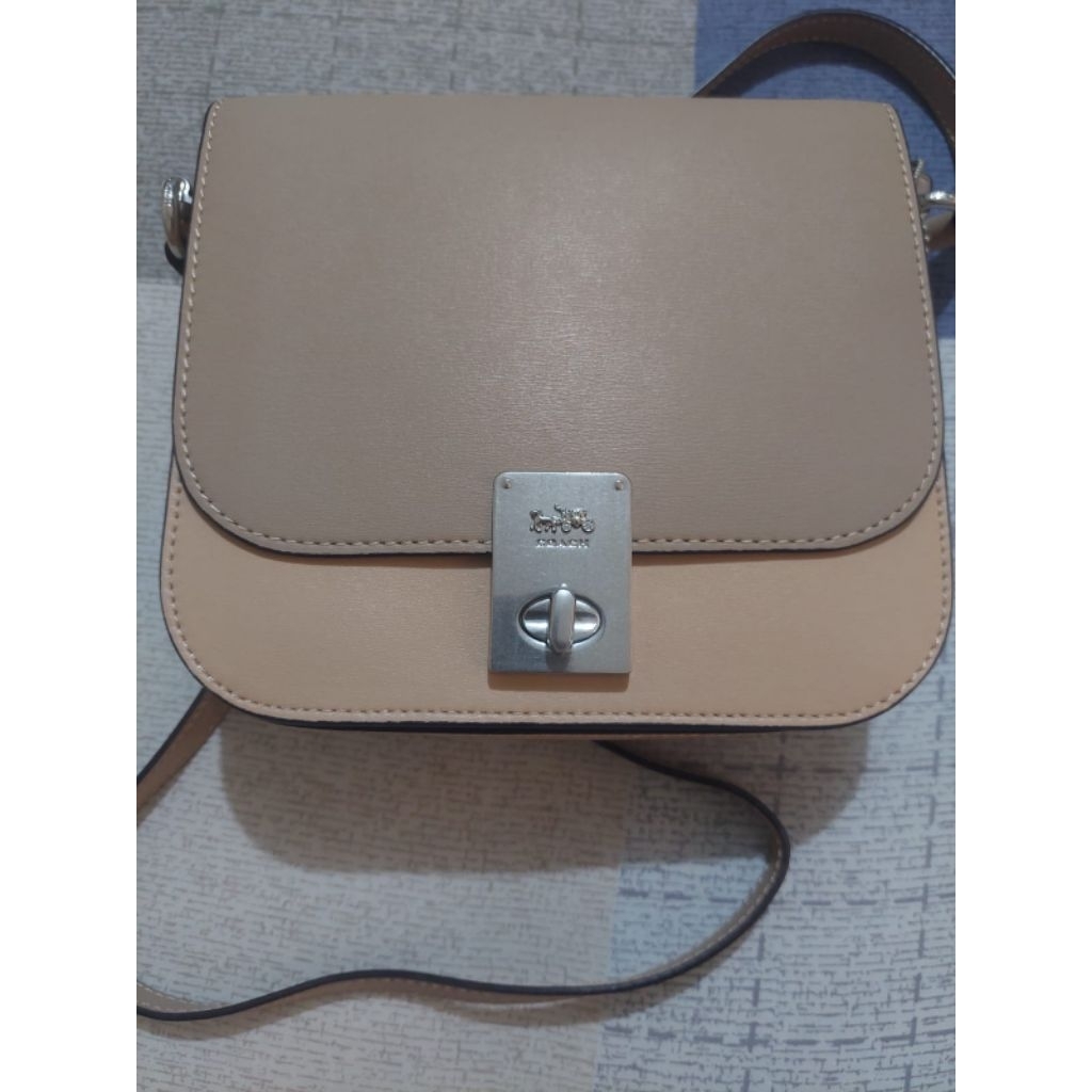 COACH HUTTON SADDLE BAG