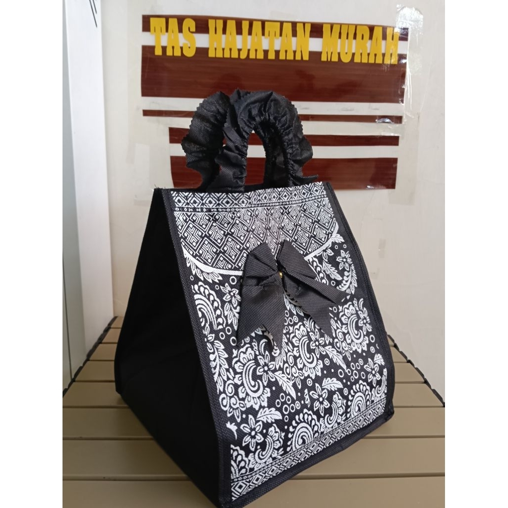 (12pcs) Tas Hajatan Kotak Renda Batik Putih Uk.22x22x30cm