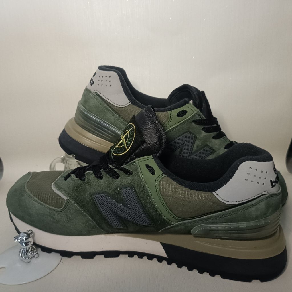 Sepatu Stone Island x New Balance 574 Legacy