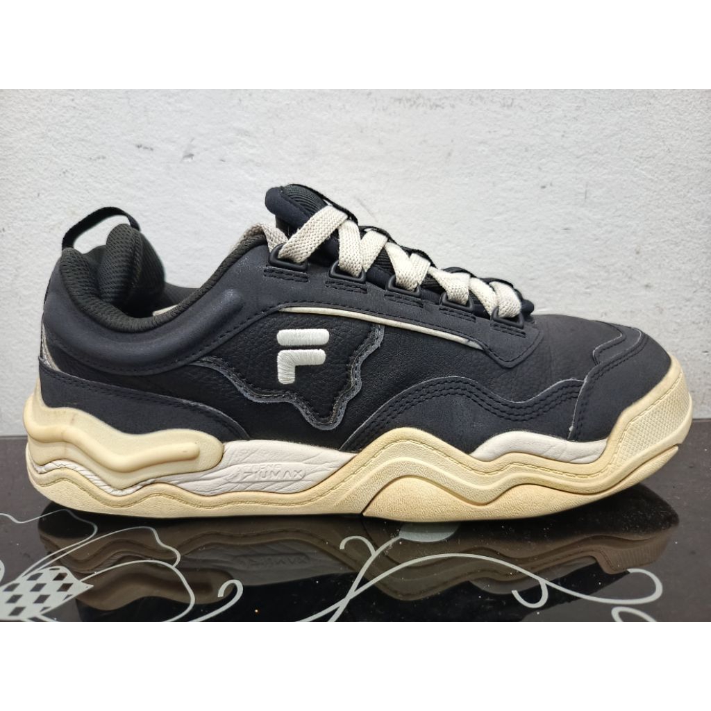 Sepatu Second ORI - Fila Fusion size 42,5