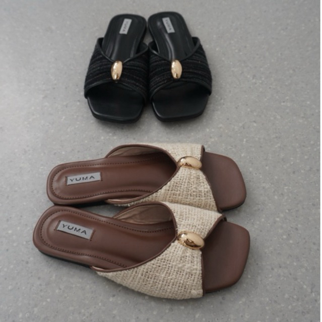LAURA FLAT | YUMA SANDAL