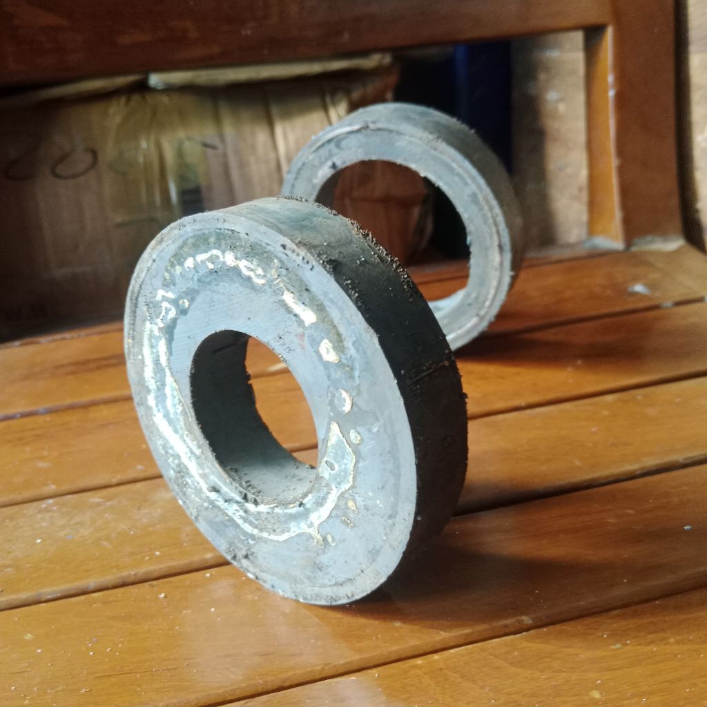 Magnet Ferrite Bekas Speaker Super Lengket Diameter 10cm Tebal 2cm