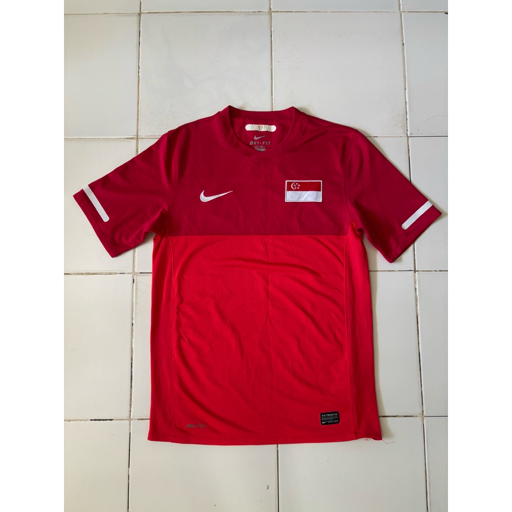 Jersey Singapore Home 2011/2012