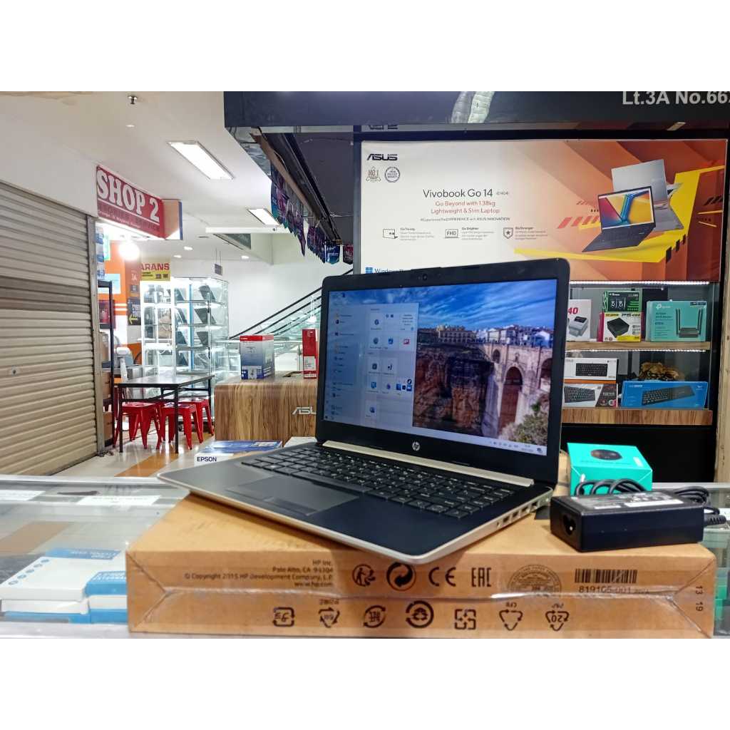 Laptop Leptop Second bekas Hp 14-cm0068au Amd a9-9425 Ram 4gb Ssd 128 gb Hdd 1 tb 14 INC SIAP PAKAI 