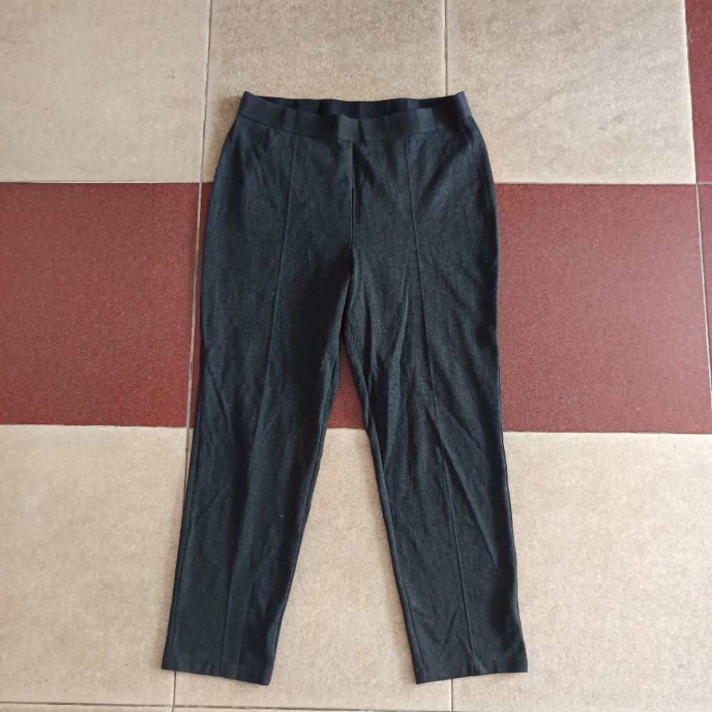 celana panjang Uniqlo grey XL