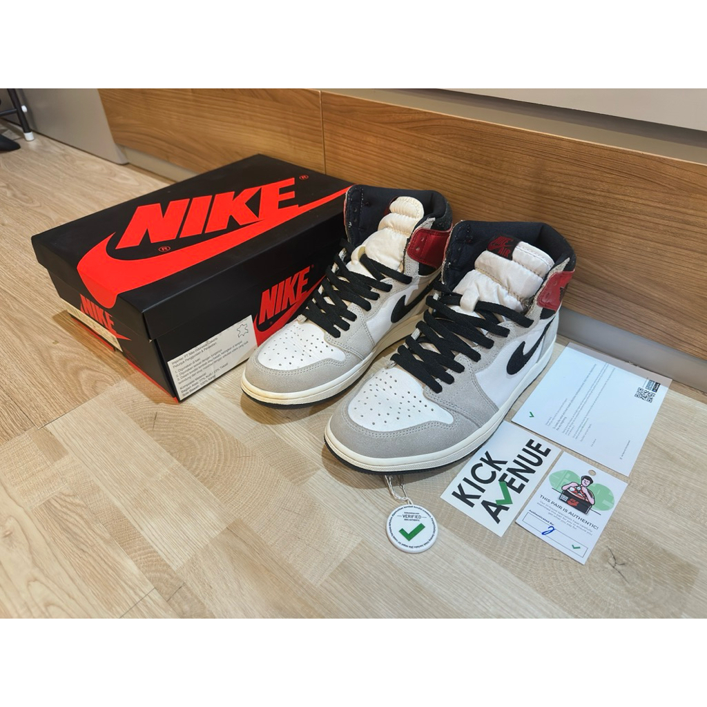 Sepatu Nike Jordan 1 High Retro Light Smoke Grey pria 100% authentic original