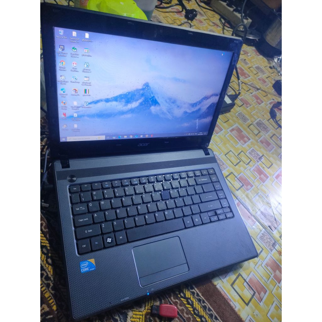 Laptop Acer 4739 Core i3