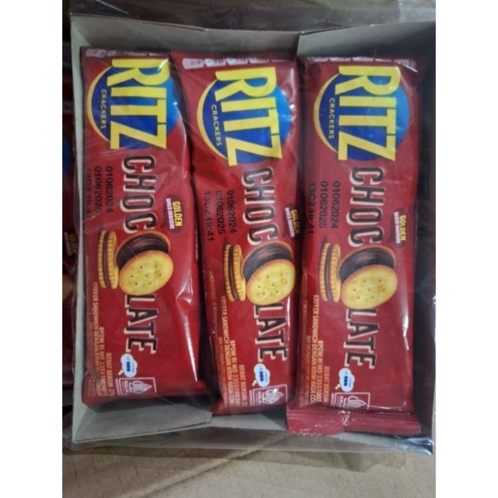 Ritz Sandwich Coklat