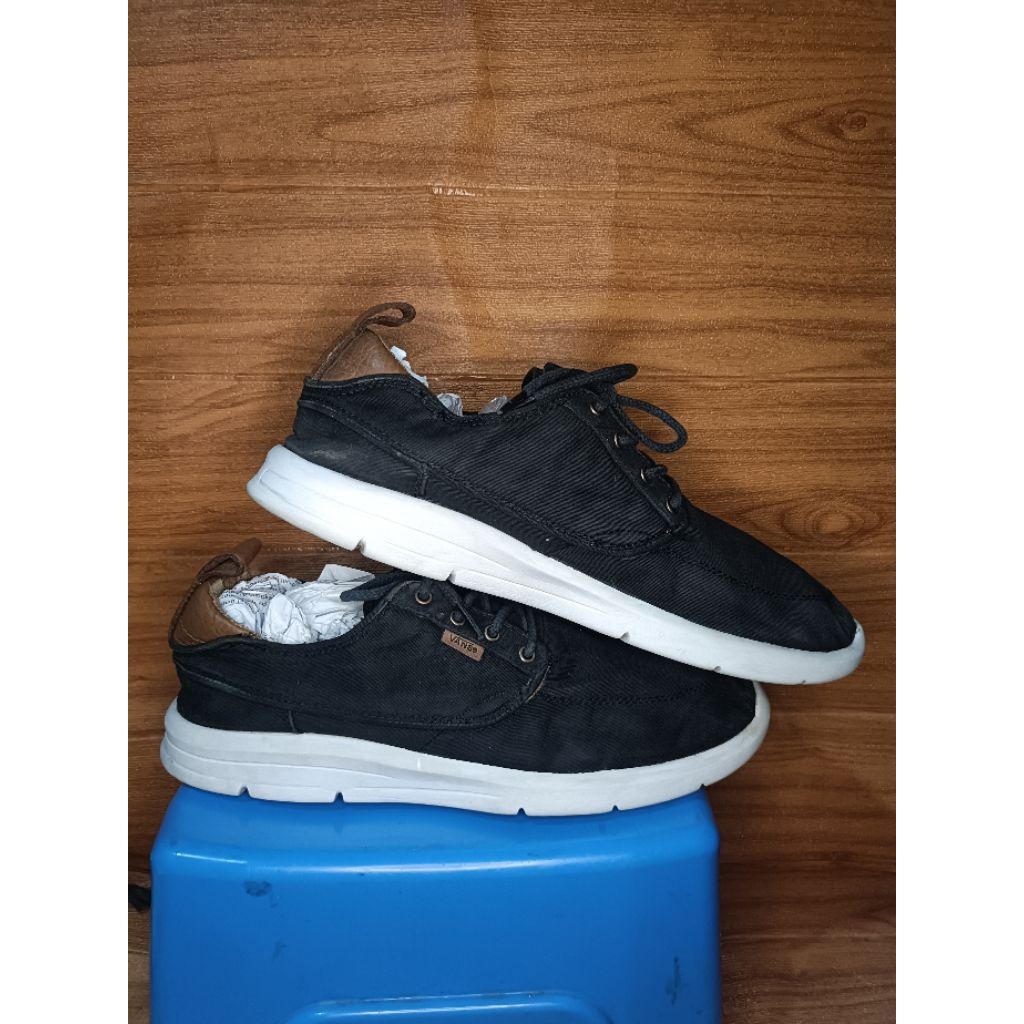 Sepatu Vans size 46