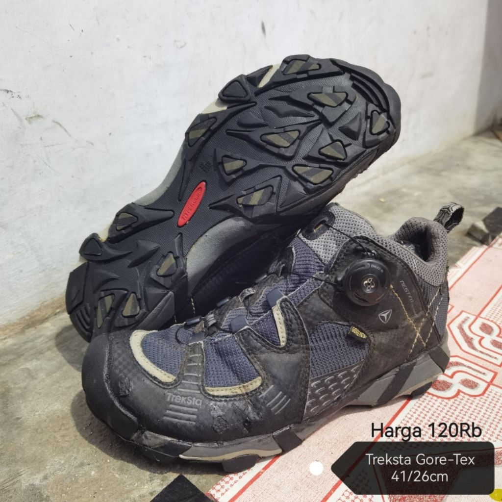 Borongan Sepatu Outdoor