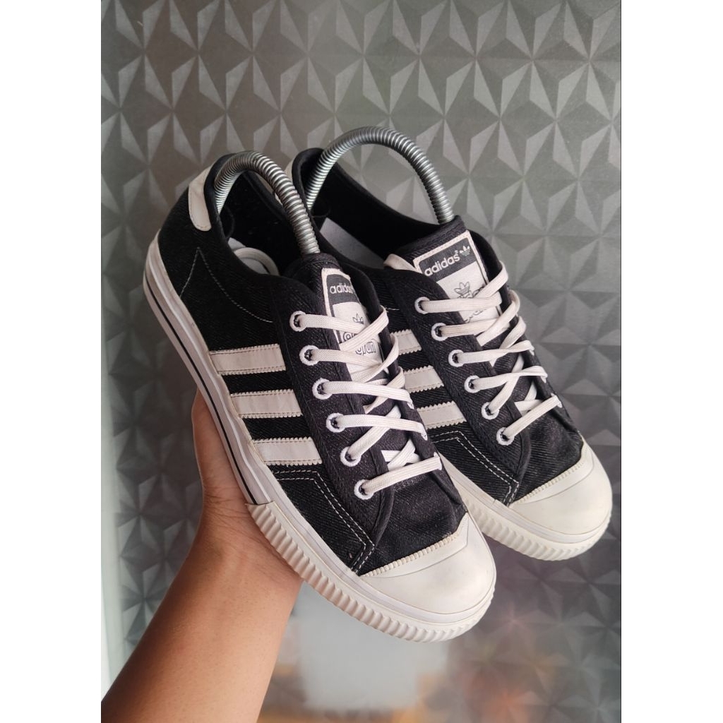 sepatu Adidas SZ 40 second bekas preloved