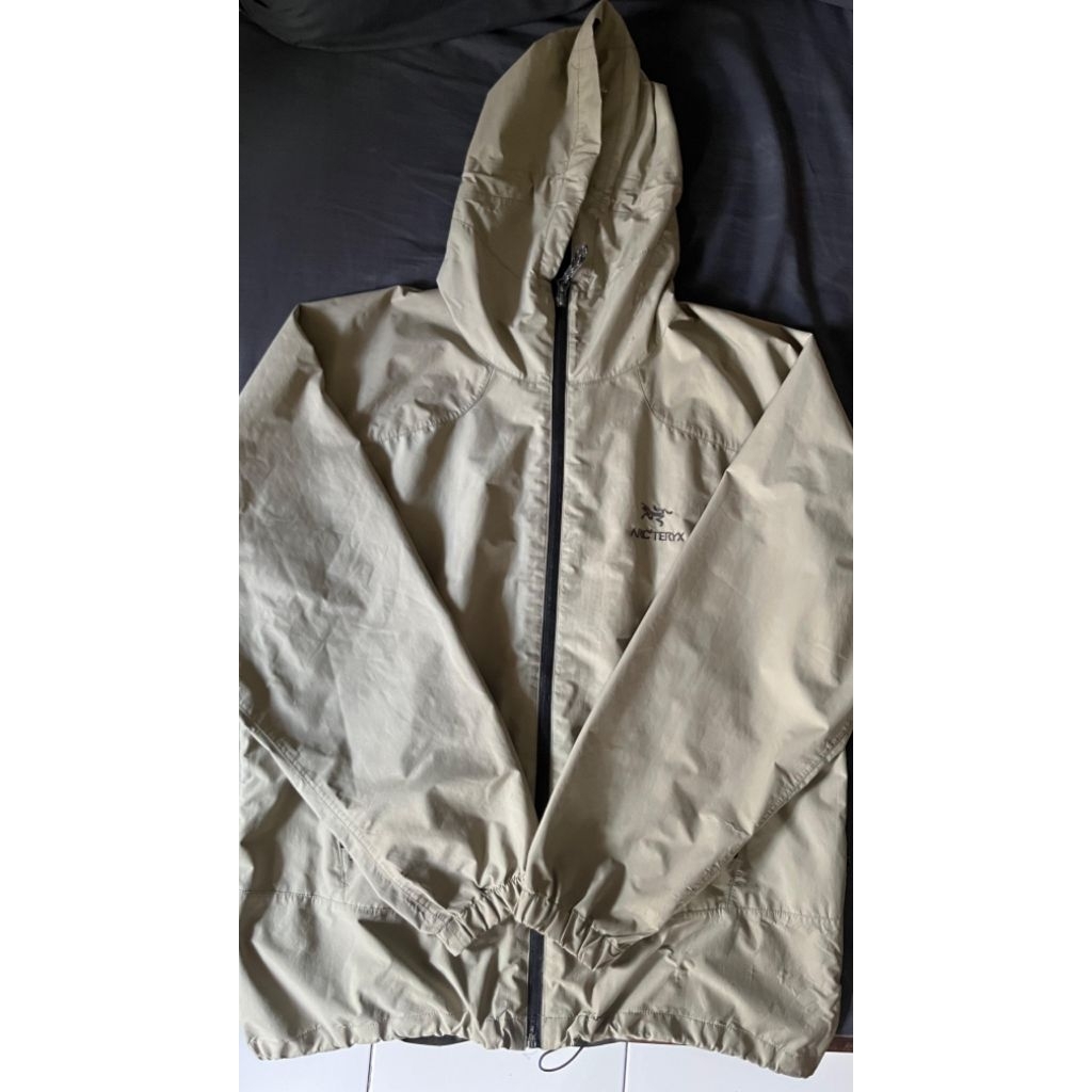 jaket winbreaker ARCTERYX size M