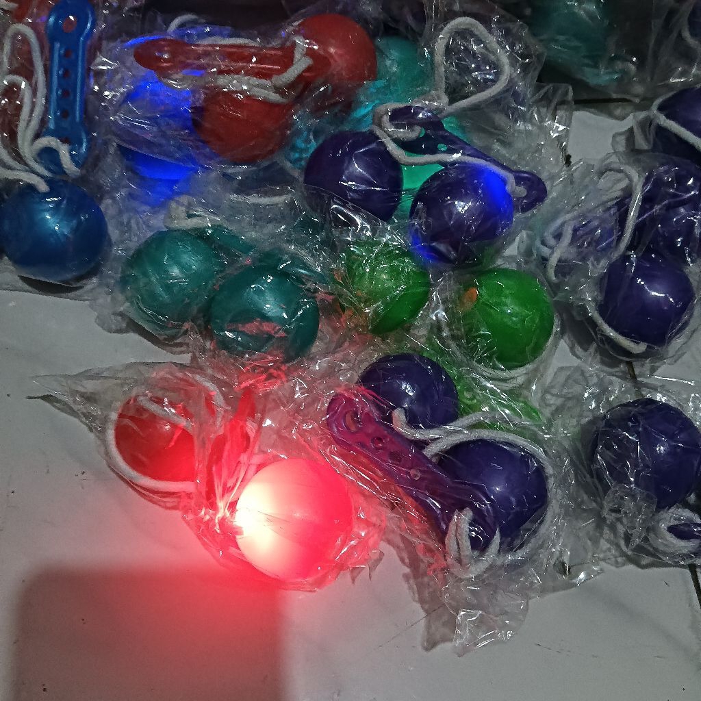 Mainan LATTO LATTO LATO Glow in the Dark Nyala ditempat Gelap Grosir
