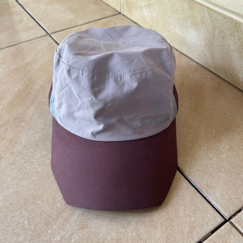 topi black yak two tone bahan goretex