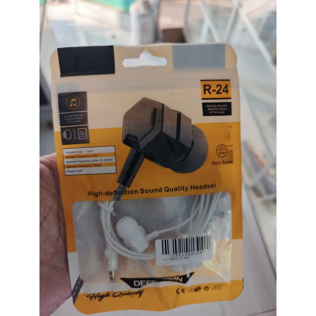 Handsfree REALME R-24 / headset handsfree earphone REALME R-24 high definition bass
