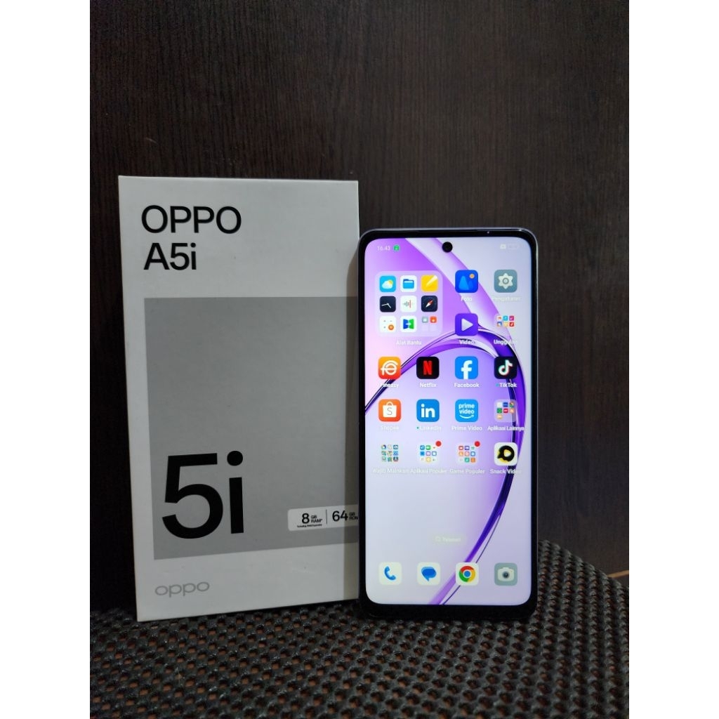 oppo a5i ram 4+4 = 8 internal 64 gb  second fullset