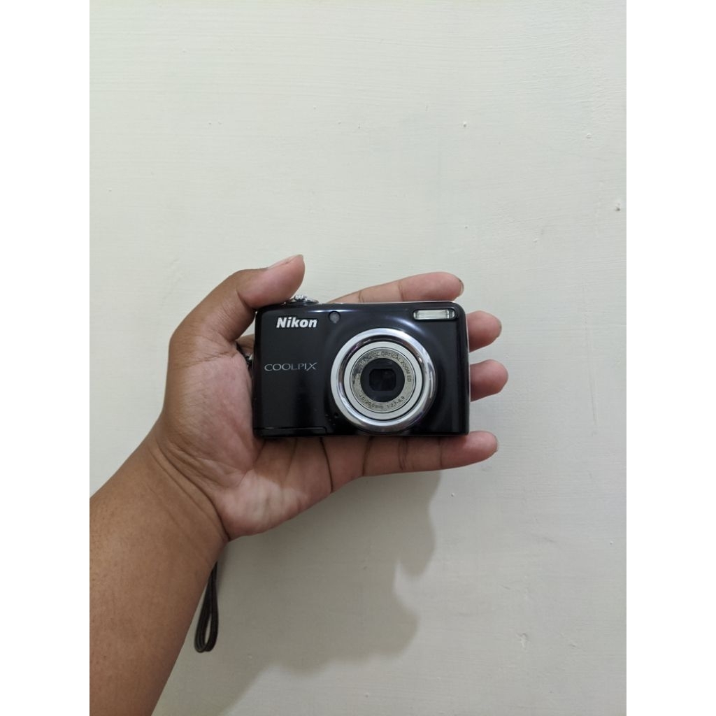 NIKON COOLPIX L23