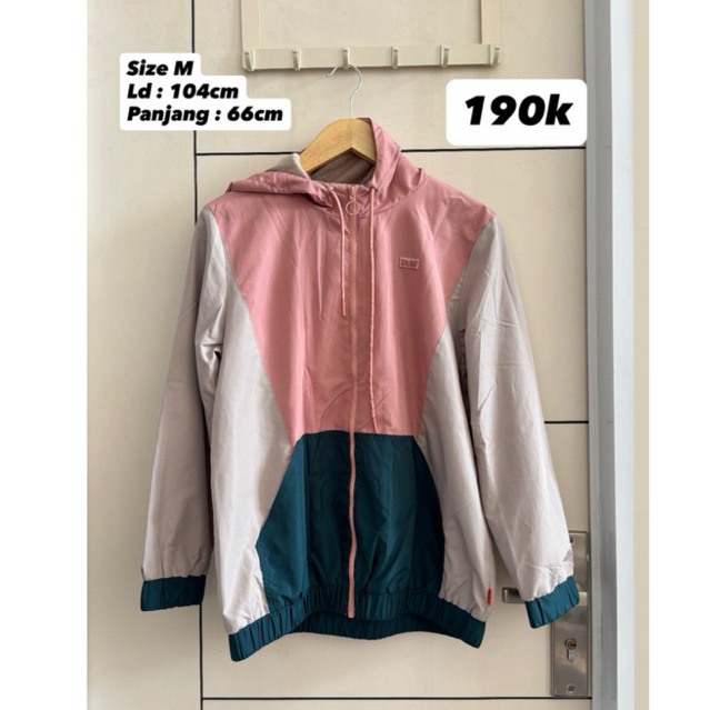 Jaket Parasut by Dust