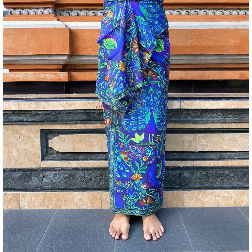 Kain Kamen Set Plus Selendang Sutra Paris Lukis 3D Cendrawasih