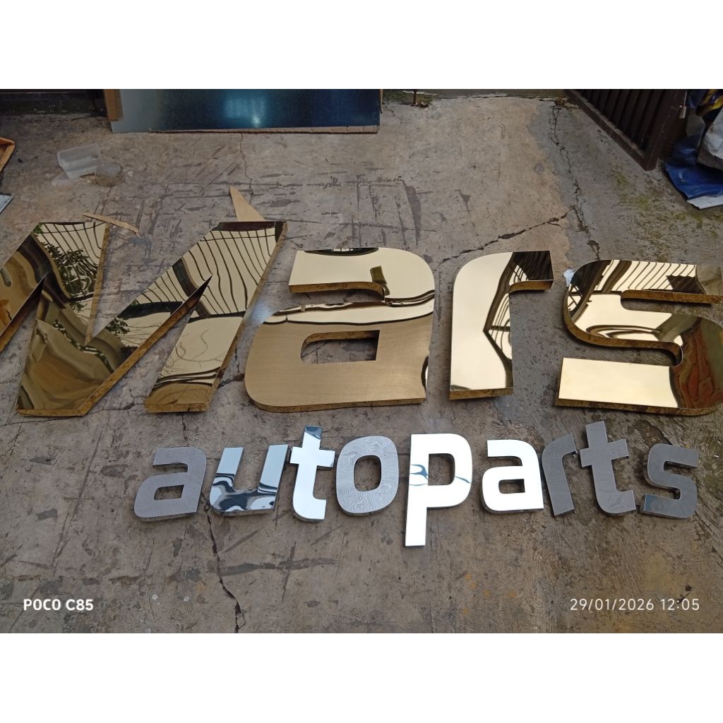 Huruf Timbul 3D Stainless Gold