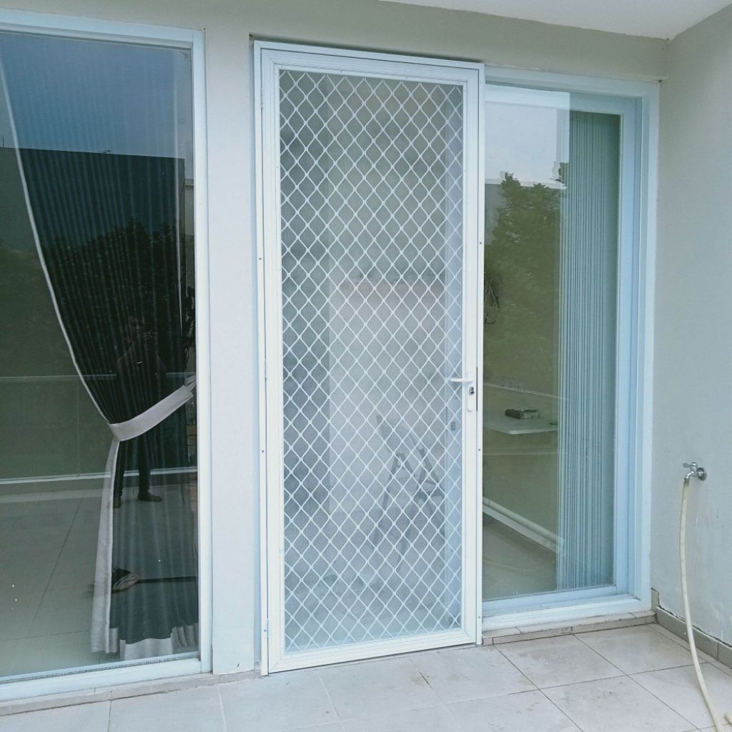 pintu kasa nyamuk aluminium