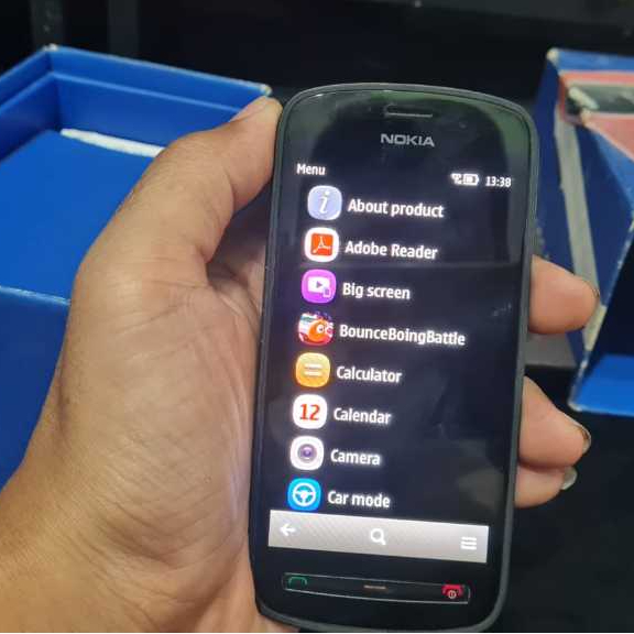 HP Smartphone Nokia 808 Pureview 4 Inch Amoled Symbian Belle 41MP Camera Original Koleksi Pribadi