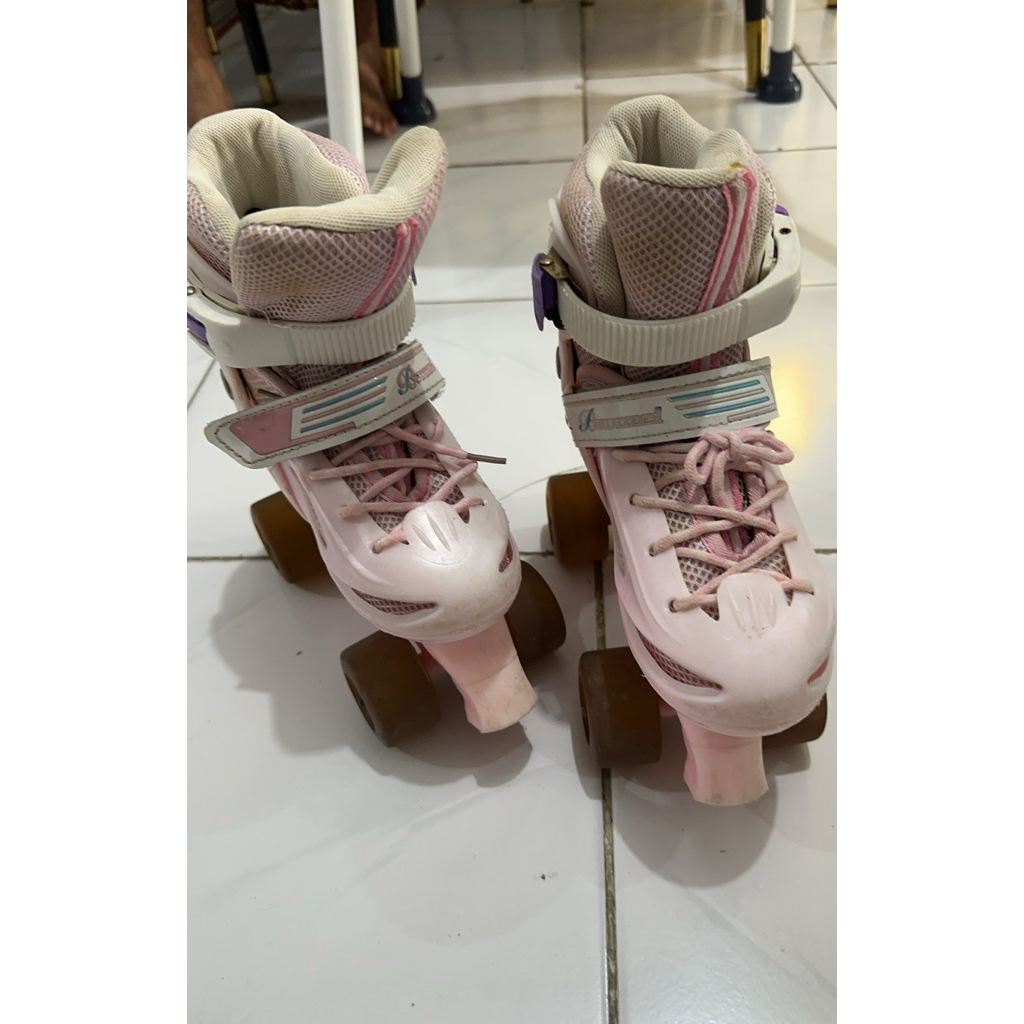 Roller Skate Sepatu Roda Bekas Pakai Second Anak size 31-34