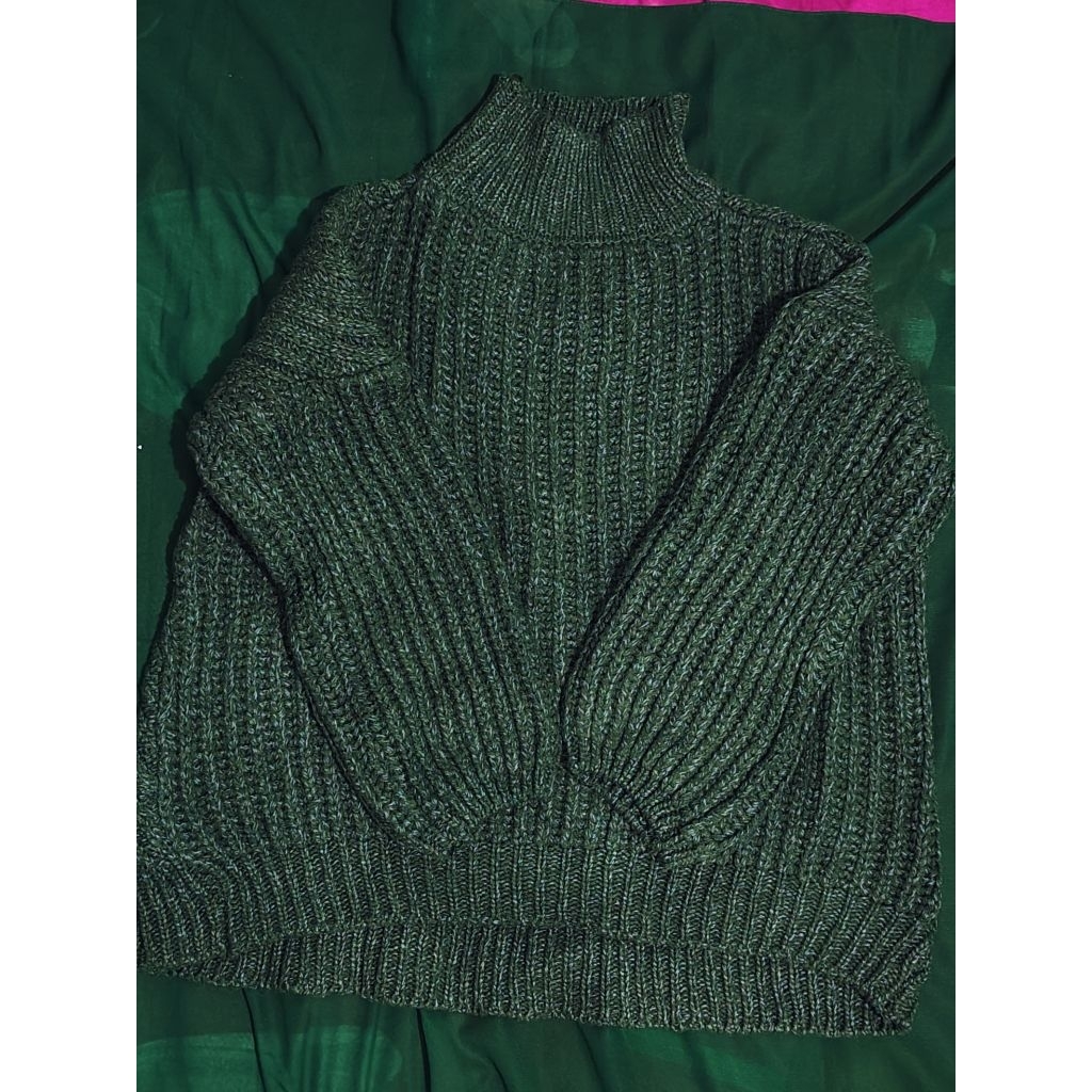(Preloved) Sweater rajut tangan balon
