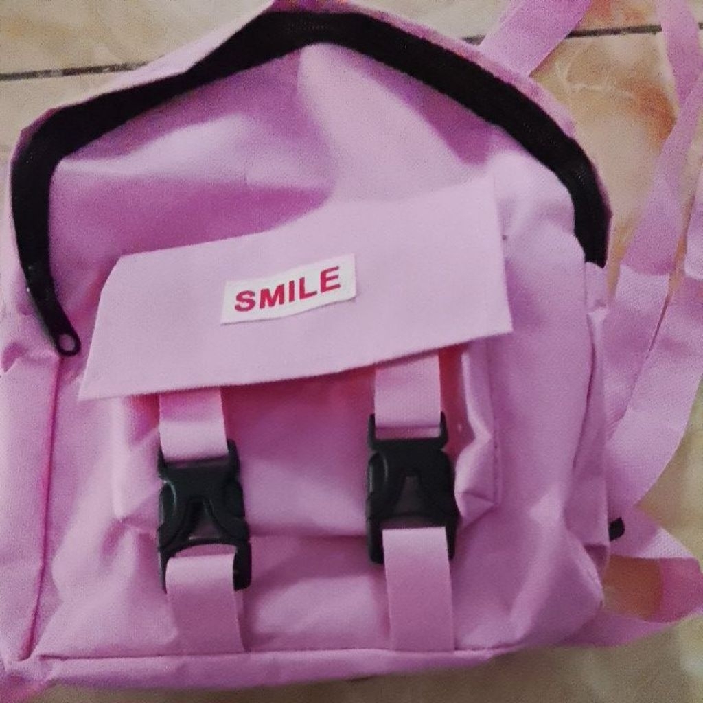 Tas Ransel Wanita D300 Kanvas dengan Desain Smile Korea