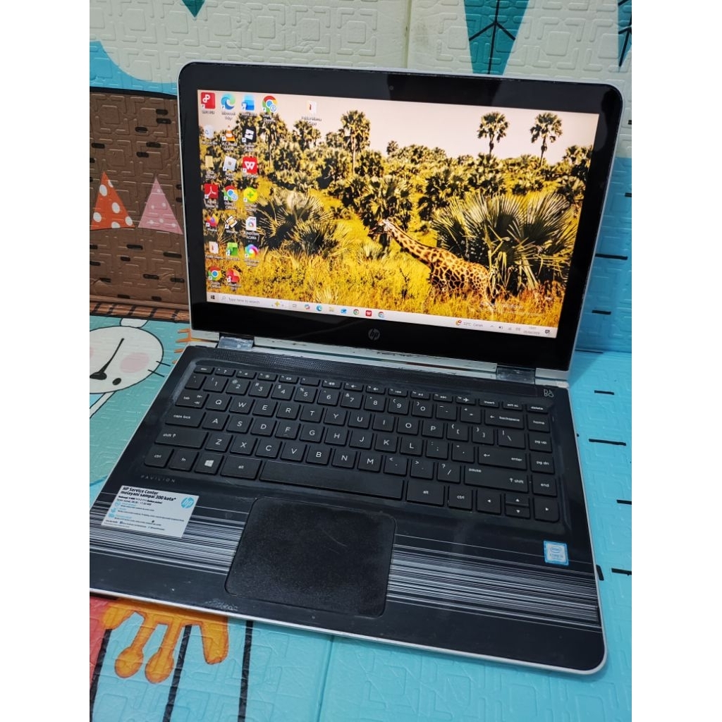 hp pavilion x360 core i3 gen 7 ram 8gb ssd 256Gb