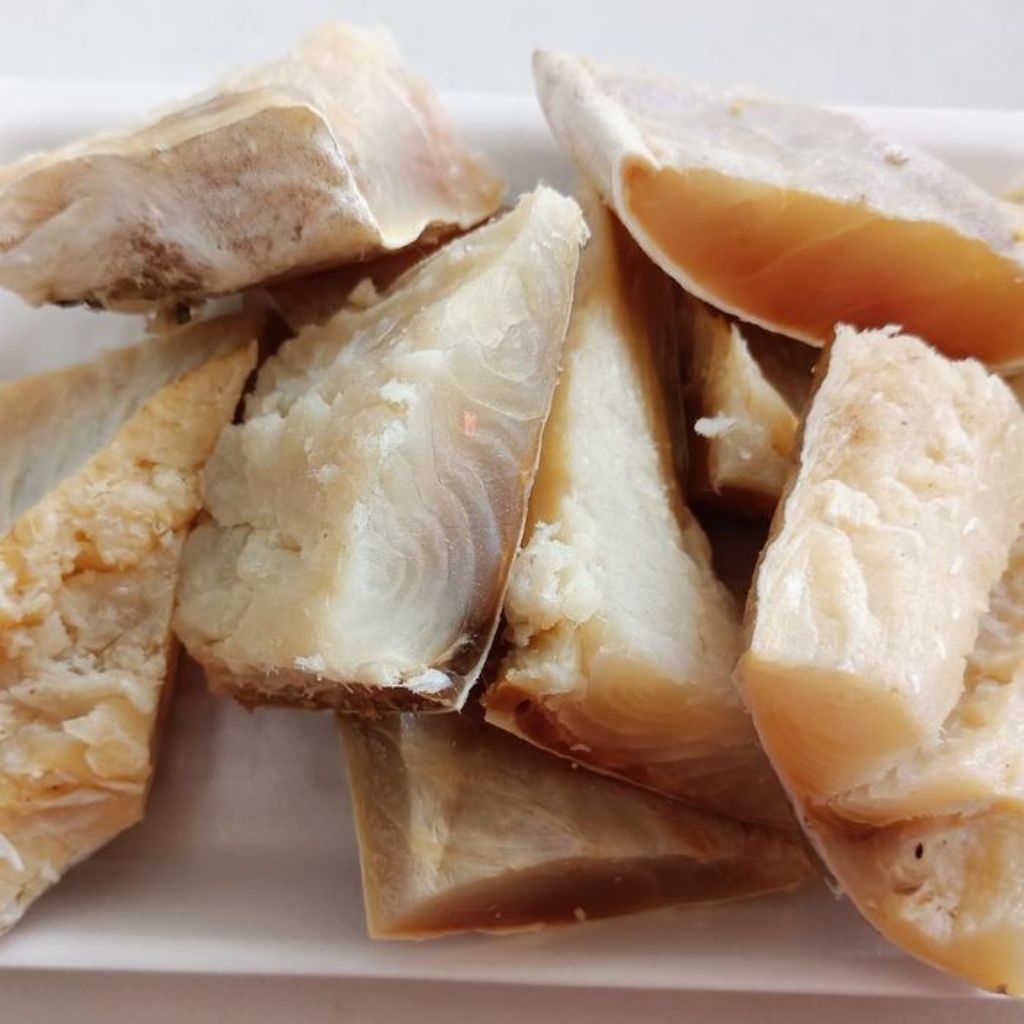 IKAN ASIN CUCUT Original 100gr Fresh - Ikan Asin Cucut Segar 100gr Seafood Kering.